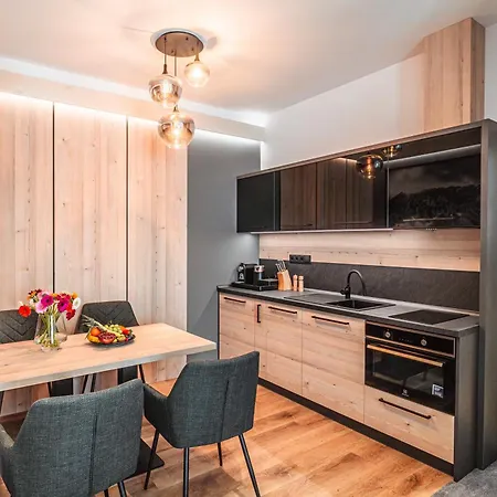 Apartamento Wellness Viktória *