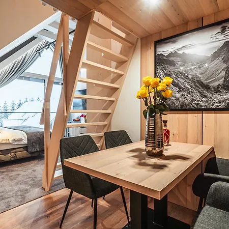 Apartamento Wellness Viktória *